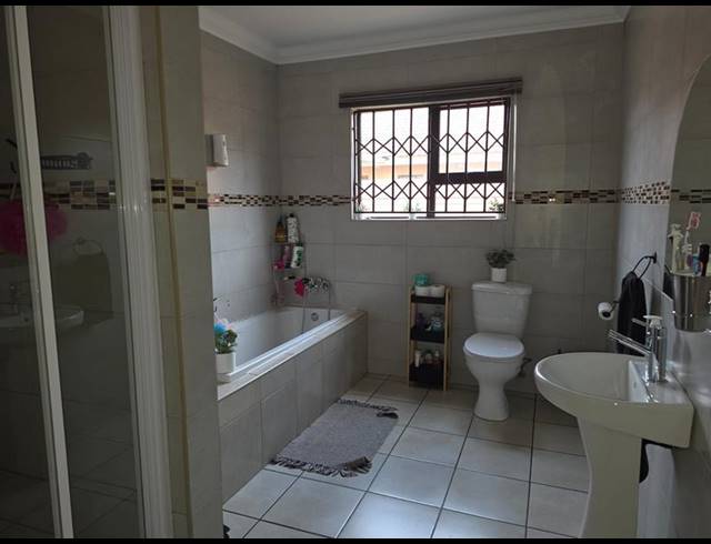 2 BEDROOM PROPERTY TO RENT IN KOOKRUS